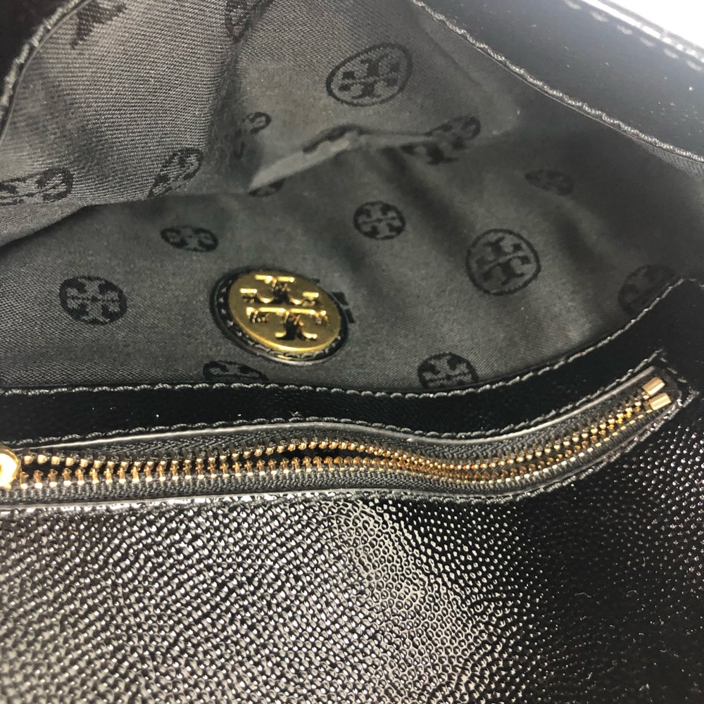 Tory Burch black patent leather clutch/crossbody - Picture 11 of 16